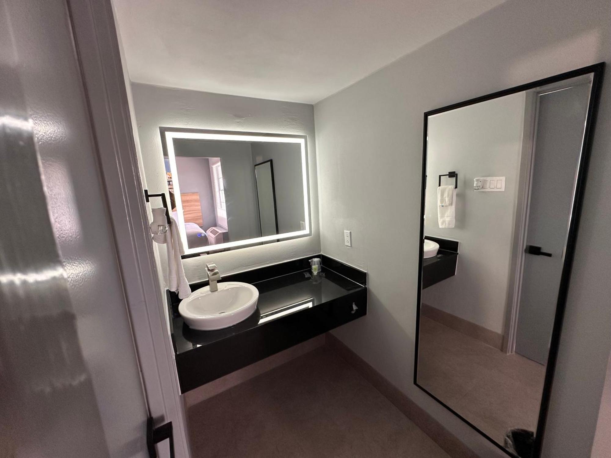 Scottish Inns & Suites Texas City Dış mekan fotoğraf